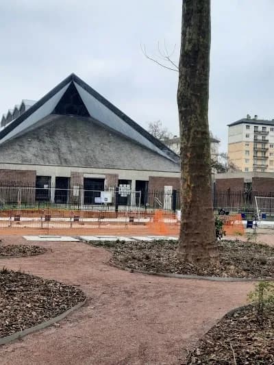Image of Église catholique Saint-Jean-Baptiste-de-la-Salle à Rouen Image of Église catholique Saint-Jean-Baptiste-de-la-Salle à Rouen